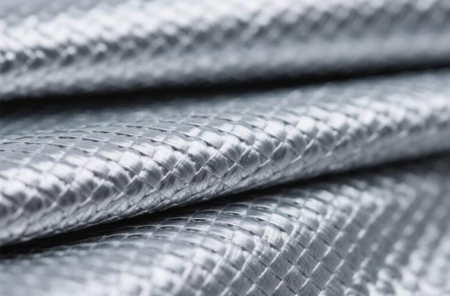 유리 섬유 복합재는 태우면 해로운가요?